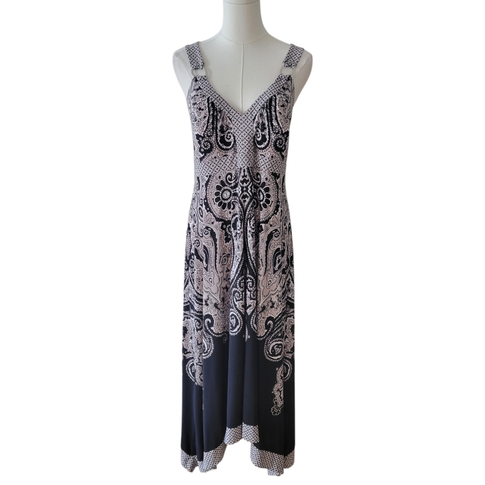 Sleeveless Black & White Paisley Maxi Dress